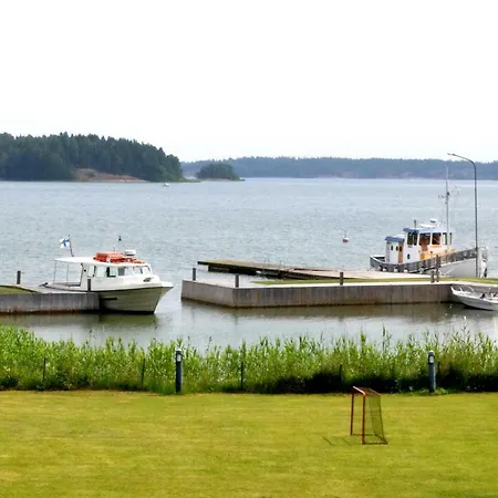 Calliola Kokous- Ja Saaristohotelli * Snappertuna